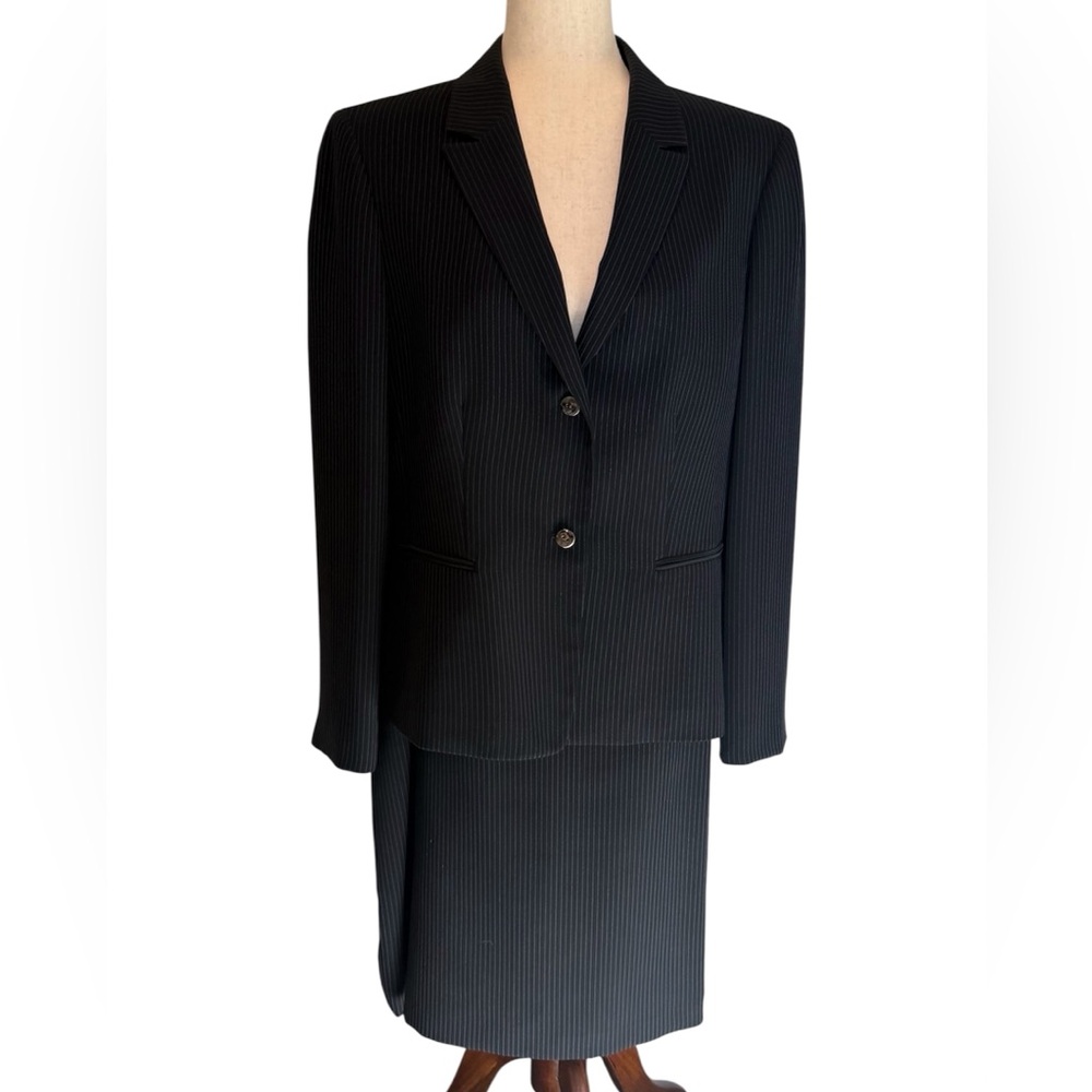 Tahari Arthur Levine Button Front Two Piece Skirt Suit Size 14